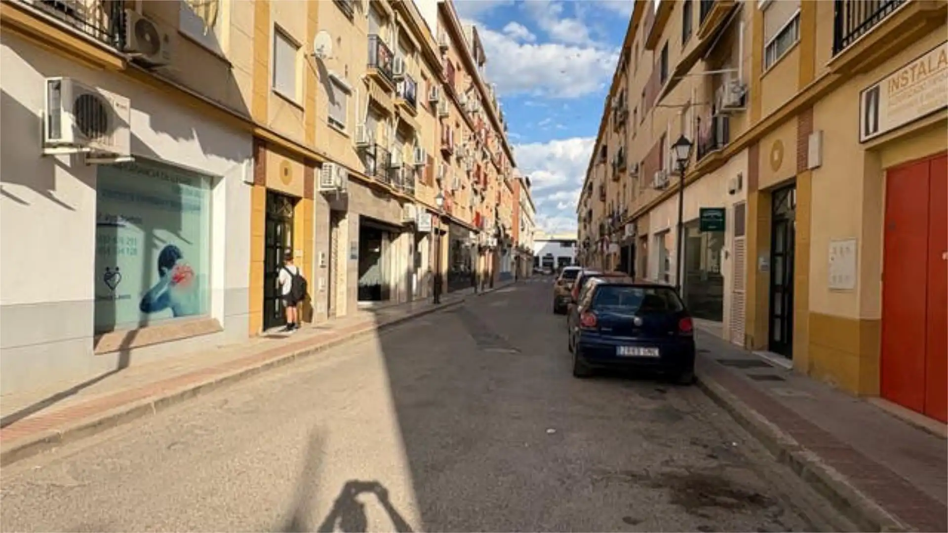 Exterior view of Commercial properties for rent in Lora del Río