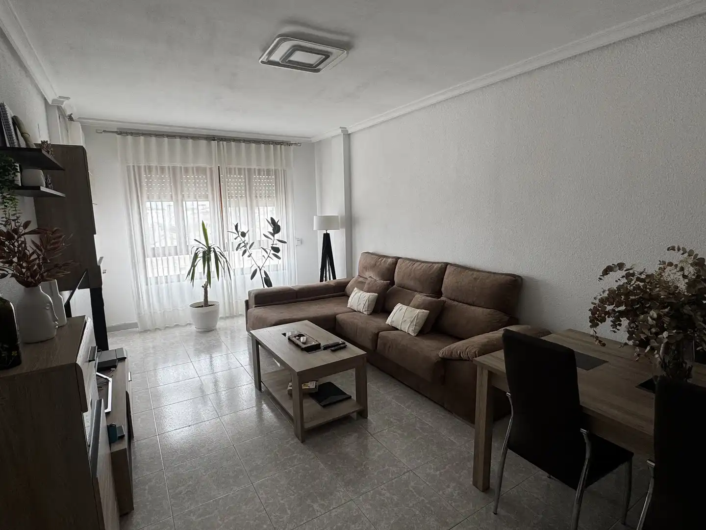 Sala d'estar de Pis en venda en Villarrobledo amb Aire condicionat i Balcó