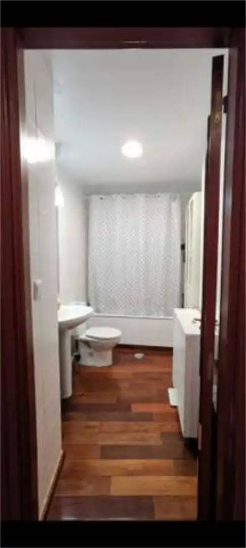 Piso de alquiler en Avda. Federico Garcia Lorca - Nueva Estación Autobuses Baño de Piso de alquiler en Granada con Calefacción y Amueblado