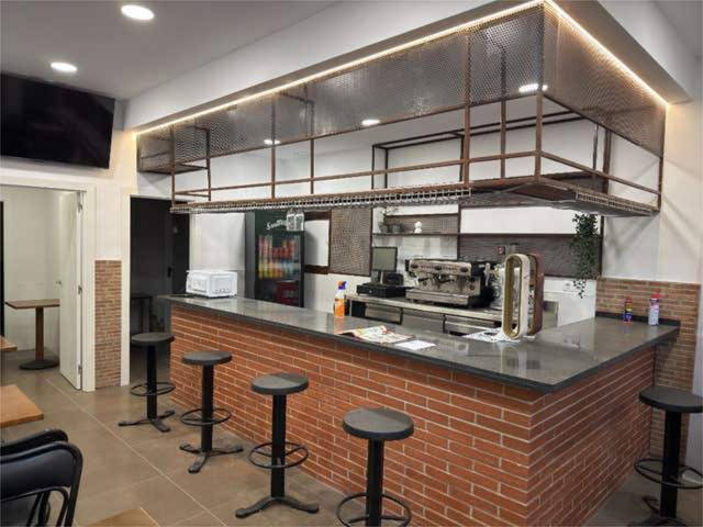 Local comercial en Alquiler en Eixample