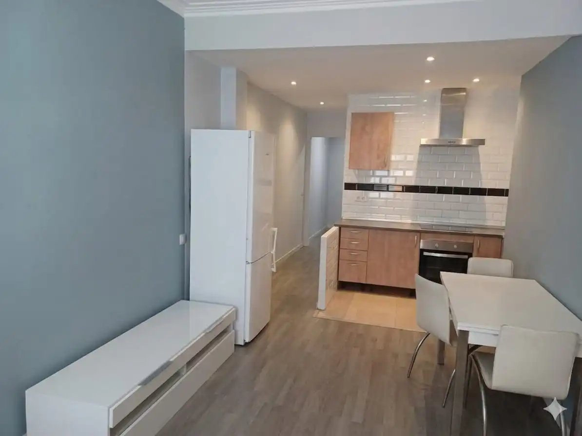 Cocina de Piso en venta en L'Hospitalet de Llobregat con Aire acondicionado, Calefacción y Parquet