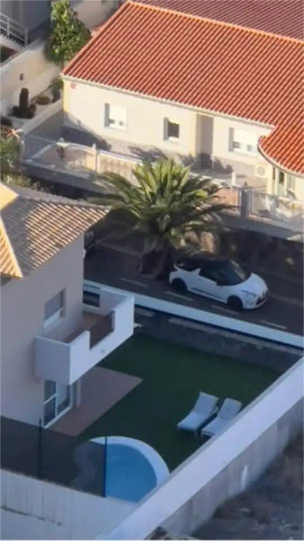 Einfamilien-Reihenhaus zur Miete in Palm - Mar Außenansicht von Einfamilien-Reihenhaus zur Miete in Arona mit Terrasse und Schwimmbad