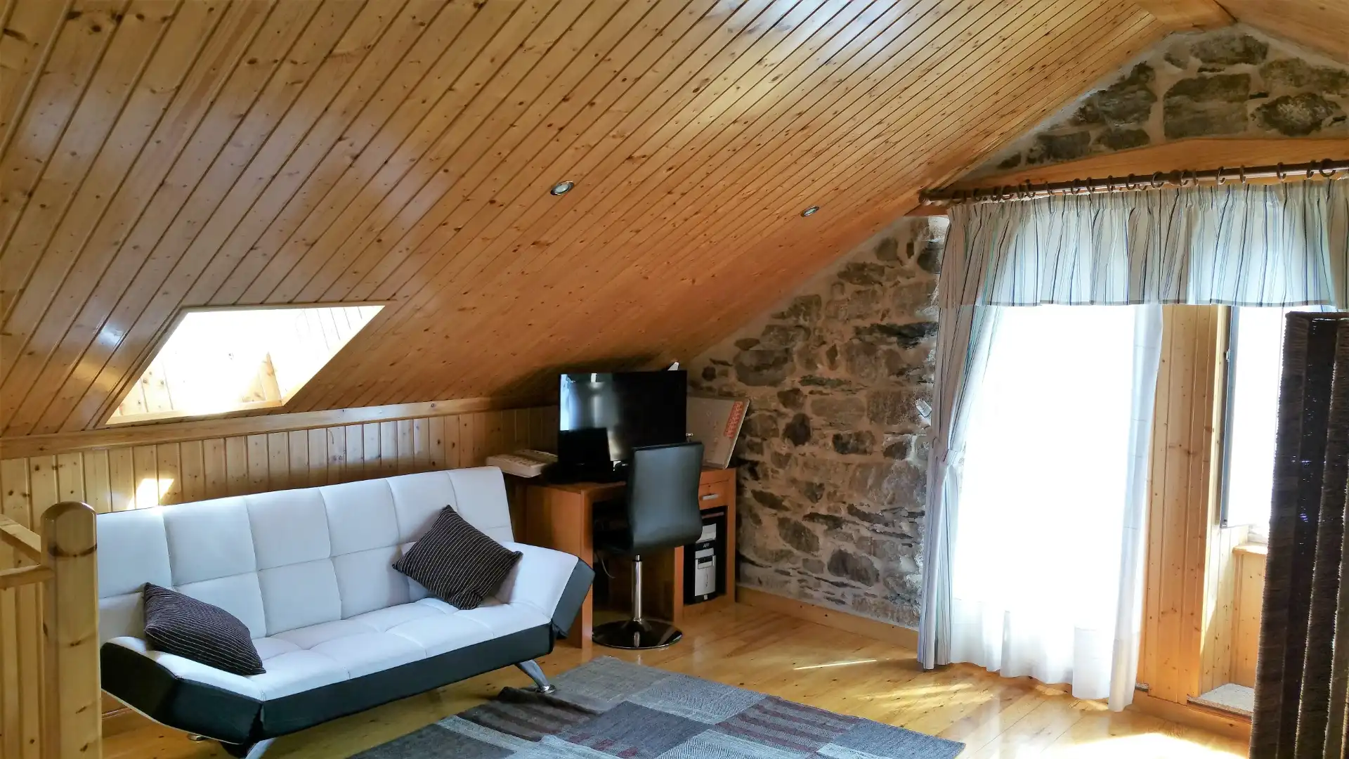 Casa o xalet en venda a Aldea Piñeiros, 4, Cabanas Sala d'estar de Casa o xalet en venda en Cabanas amb Balcó