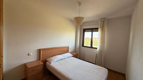 Foto 2 de Apartamento de alquiler en Avenida Patrimonio de la Humanidad, 29, Hervencias Altas - El Pinar, Ávila Capital