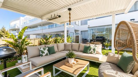 Foto 5 de Piso en venta en El Faro de Calaburra - Chaparral, Mijas