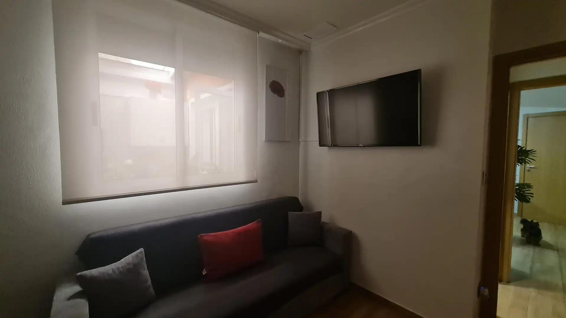 Piso en venta en Carrer Josefina Manresa, 31, Ciutat Universitària Sala de estar de Piso en venta en Elche / Elx con Aire acondicionado, Calefacción y Jardín privado