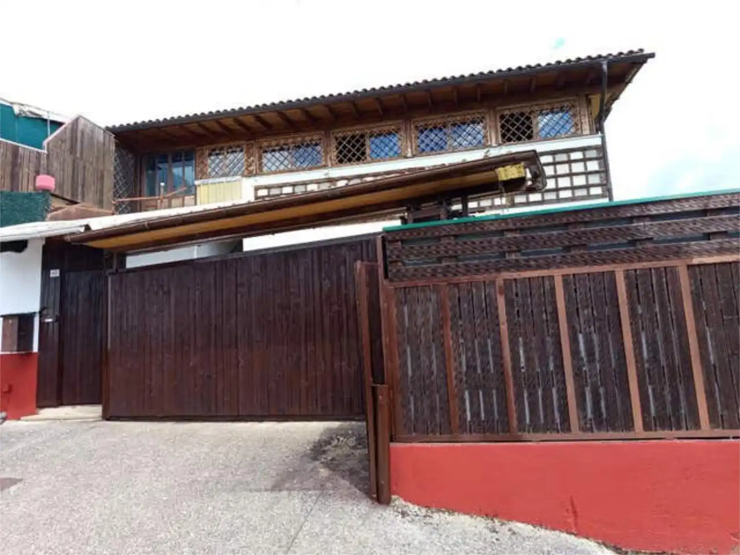 Casa adosada en venda a Valle de Yerri / Deierri Vista exterior de Casa adosada en venda en Valle de Yerri / Deierri amb Calefacció, Jardí privat i Terrassa