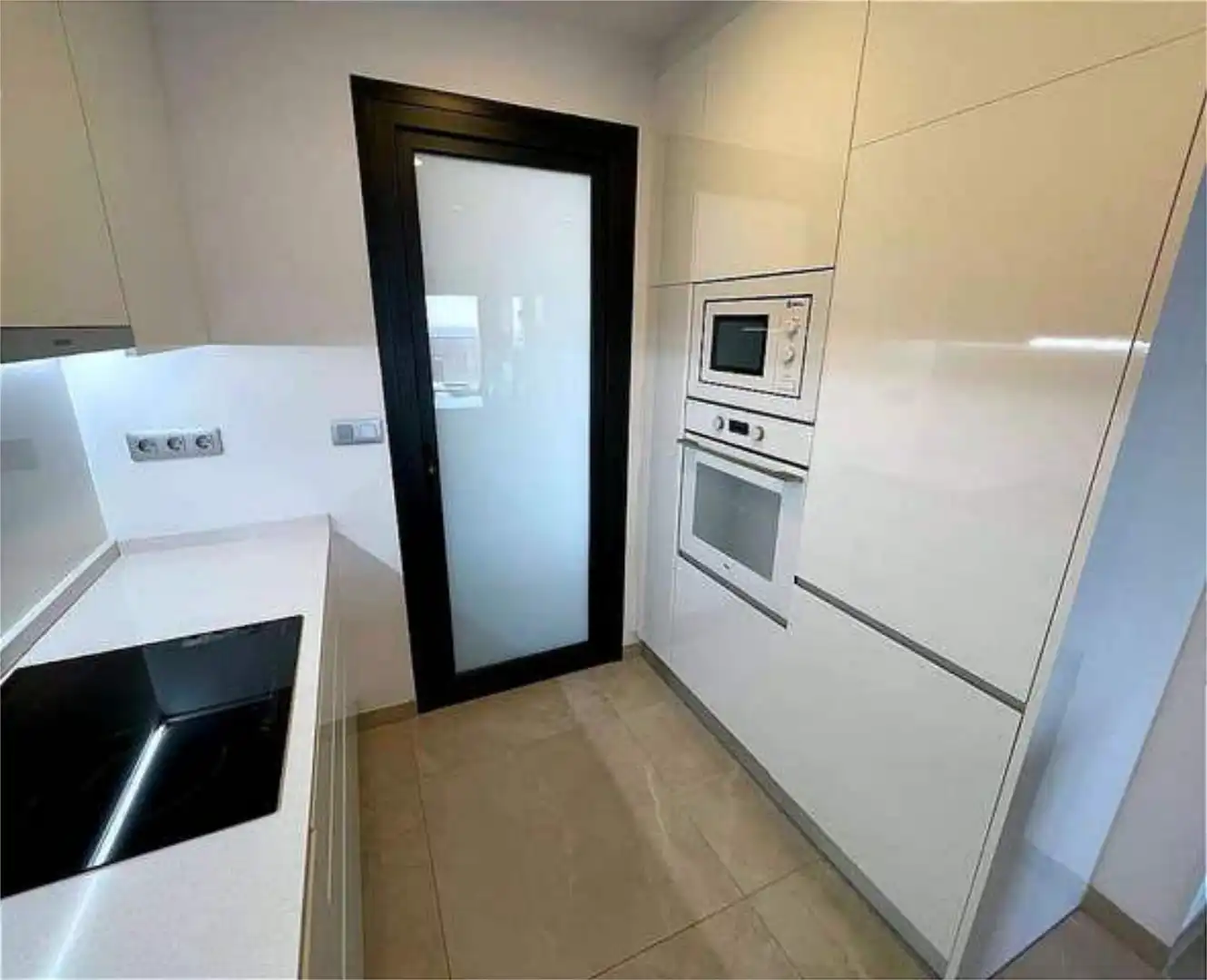 Flat for rent in Playa Poniente Kitchen of Flat for rent in Benidorm with Heating, Private garden and Terrace