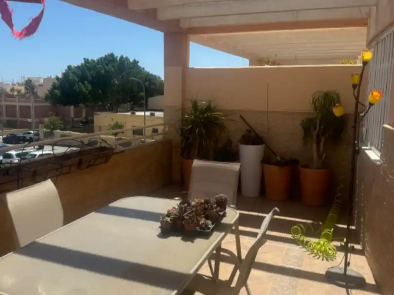 Terraza de Piso en venta en Almería
