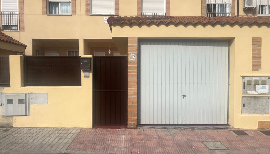 Casa o chalet en venta en Travesía Camino de Illescas, 2, Yeles, Toledo - imagen 1 Foto 1 de Casa o chalet en venta en Travesía Camino de Illescas, 2, Yeles, Toledo