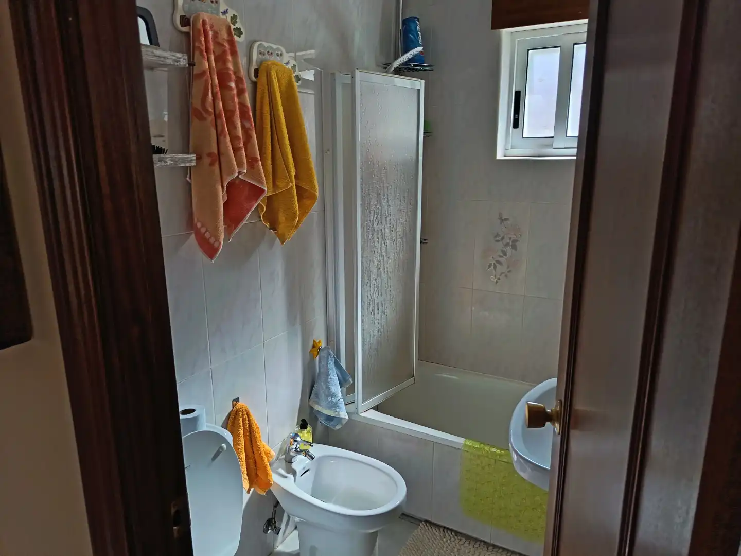 Detached homes for rent in Barrio Alvarino, 4, Galende Bathroom of Detached homes for rent in Galende with Heating, Private garden and Terrace