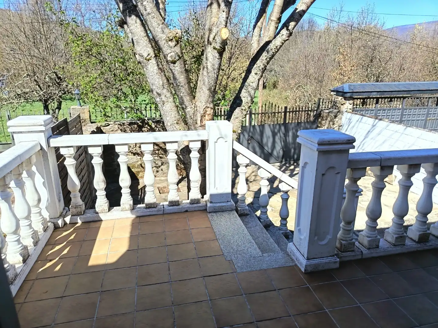 Detached homes for rent in Barrio Alvarino, 4, Galende Terrace of Detached homes for rent in Galende with Heating, Private garden and Terrace