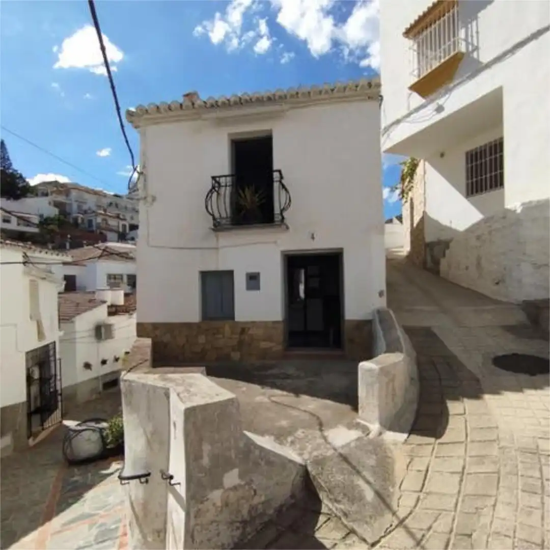 Vista exterior de Casa o xalet en venda en El Borge amb Terrassa