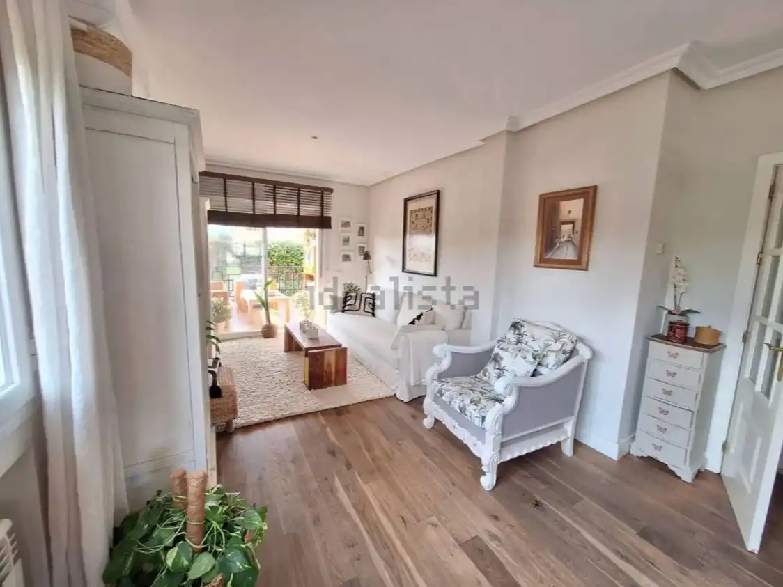 Casa o chalet en venta en Avenida de la Paz, 59, Griñón Sala de estar de Casa o chalet en venta en Griñón con Aire acondicionado y Terraza