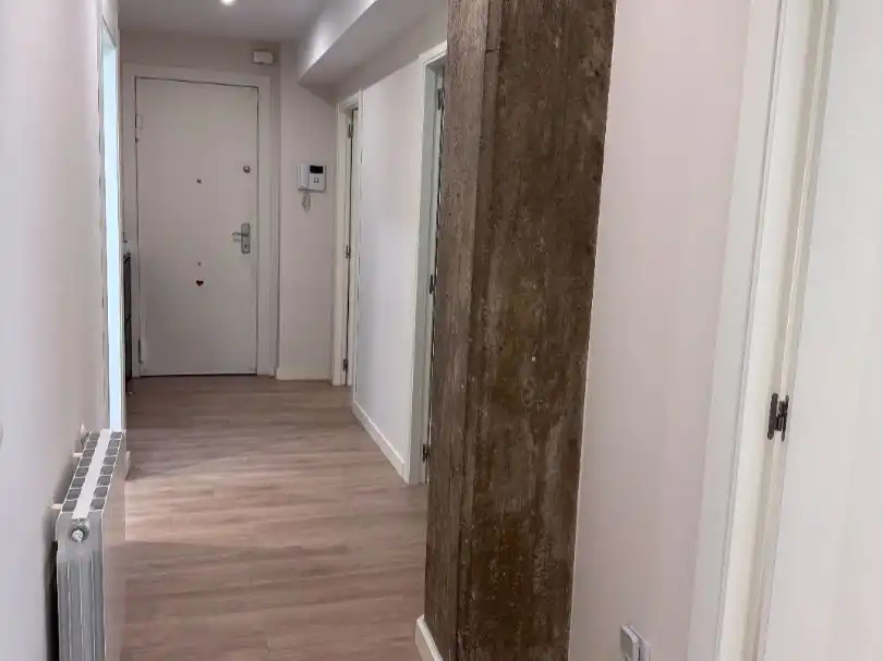 Flat for sale in  Valencia Capital  with Air Conditioner and Terrace