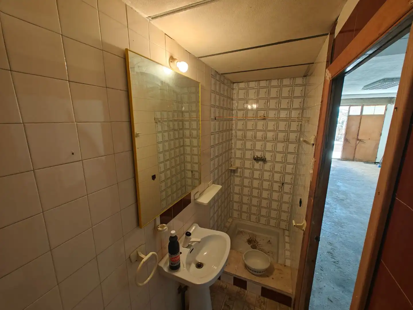 Casa adosada en venta en Carrer de Pompeu Fabra, 35, Alcoletge Baño de Casa adosada en venta en Alcoletge con Terraza y Balcón