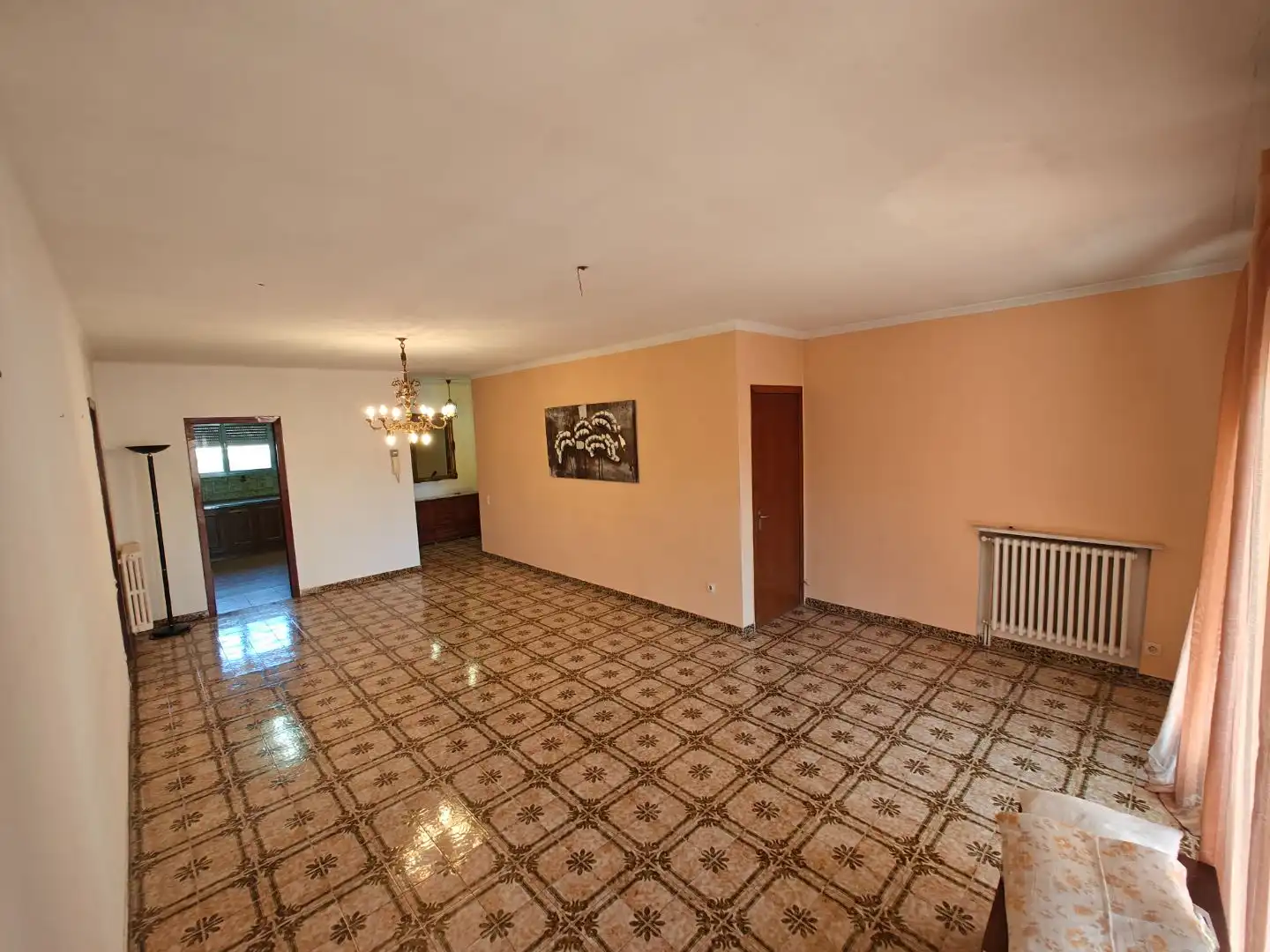 Casa adosada en venta en Carrer de Pompeu Fabra, 35, Alcoletge Sala de estar de Casa adosada en venta en Alcoletge con Terraza y Balcón