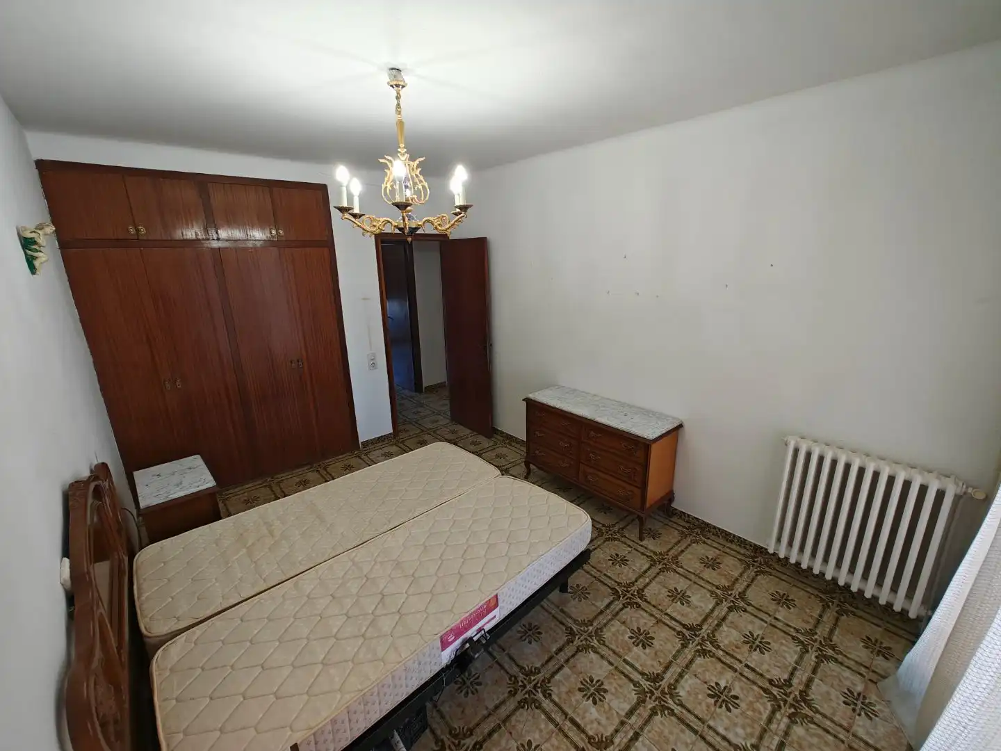 Casa adosada en venta en Carrer de Pompeu Fabra, 35, Alcoletge Habitación de Casa adosada en venta en Alcoletge con Terraza y Balcón
