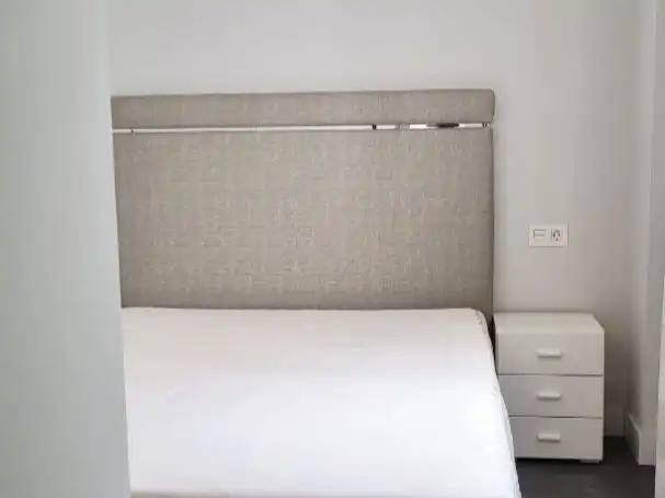 Schlafzimmer von Wohnungen zum Verkauf in Fuengirola mit Klimaanlage und Balkon