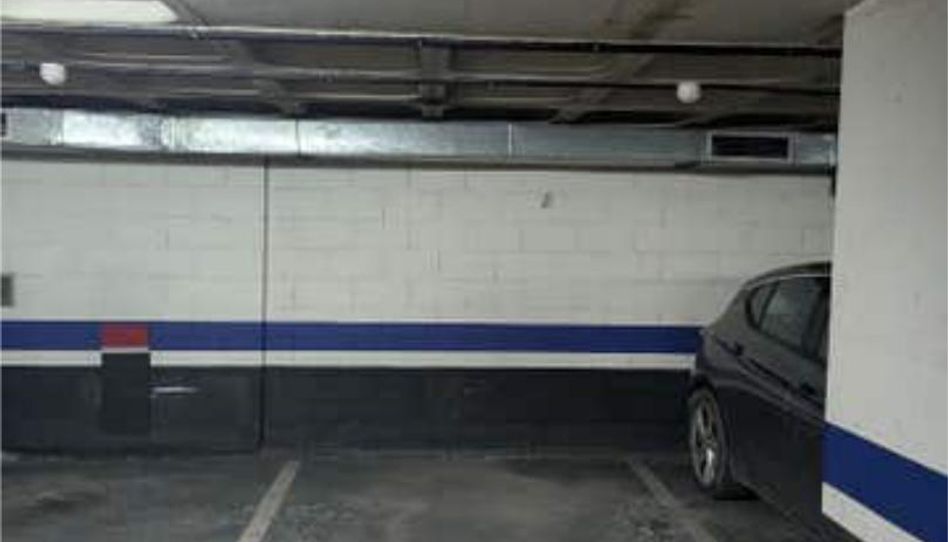 Garage for rent in Lucero, Madrid Capital - image 1 Photo 1 of Garage for rent in Lucero, Madrid Capital