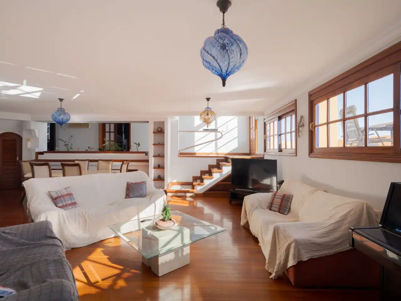 Casa o xalet en venda a San Cristóbal - Playa de la Laja Sala d'estar de Casa o xalet en venda en Las Palmas de Gran Canaria amb Parquet, Terrassa i Traster