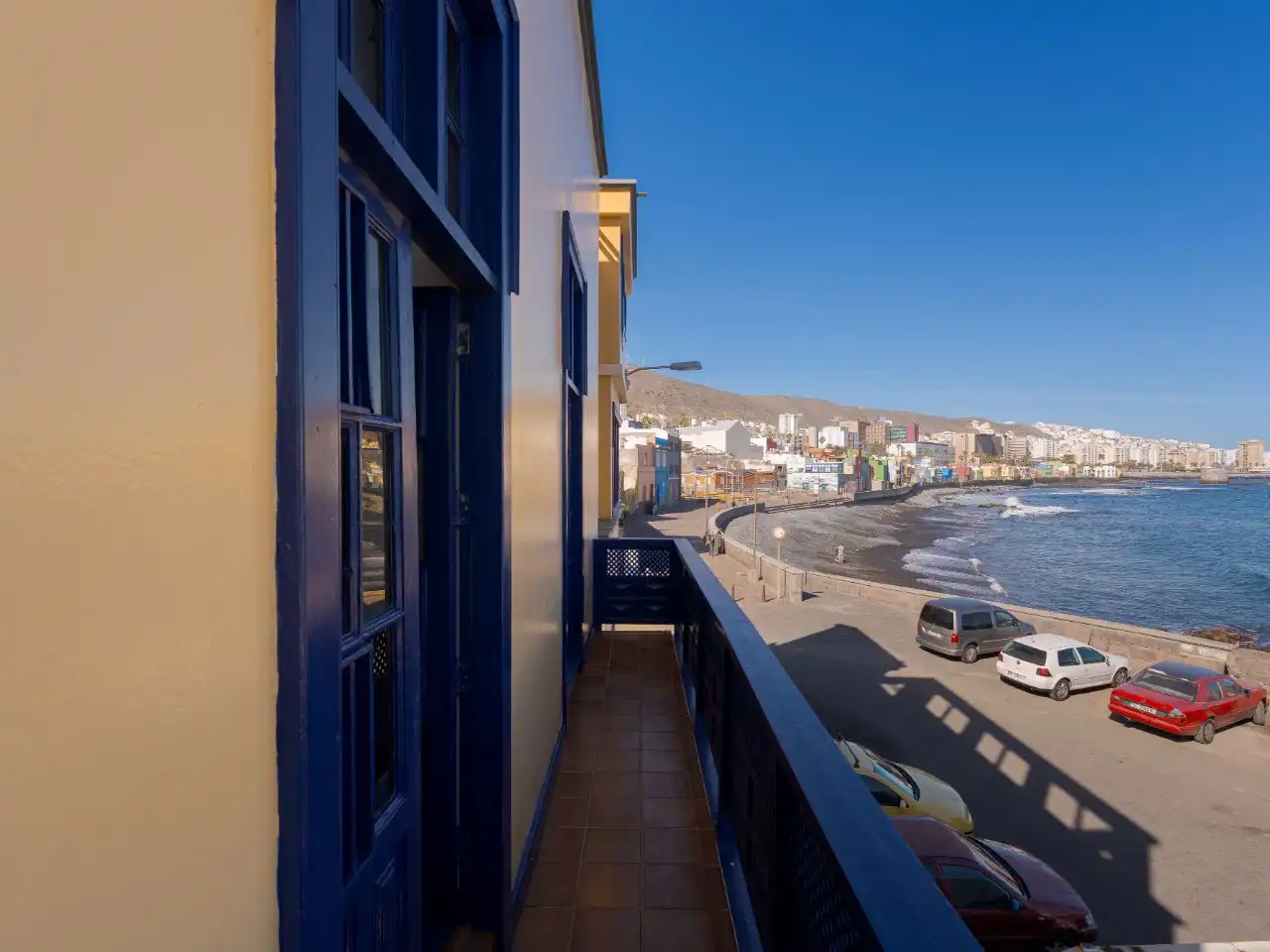 Casa o xalet en venda a San Cristóbal - Playa de la Laja Vista exterior de Casa o xalet en venda en Las Palmas de Gran Canaria amb Parquet, Terrassa i Traster