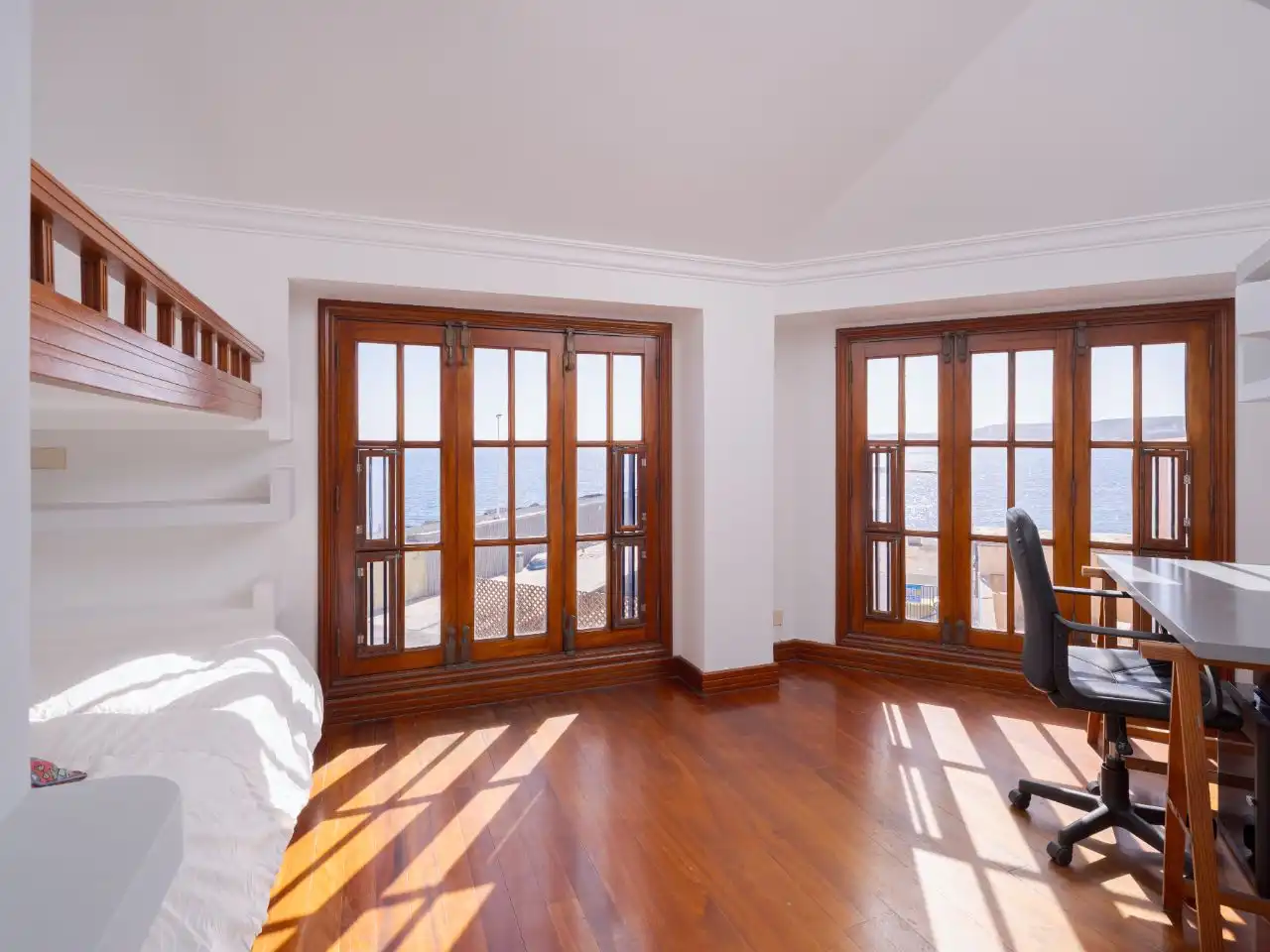 Casa o xalet en venda a San Cristóbal - Playa de la Laja Dormitori de Casa o xalet en venda en Las Palmas de Gran Canaria amb Parquet, Terrassa i Traster
