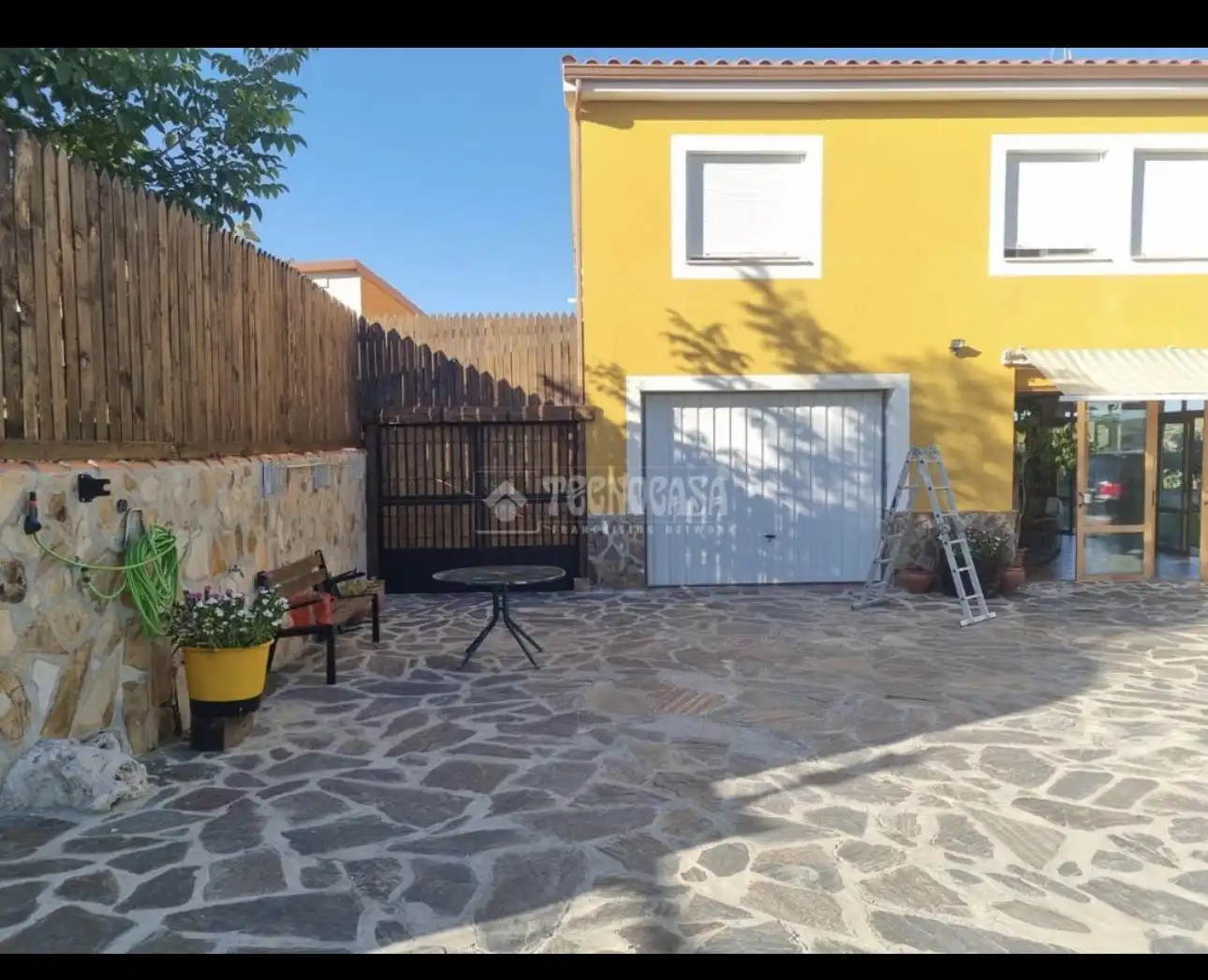 Exterior view of Houses for sale in Valdelaguna  with Heating, Private garden and Terrace