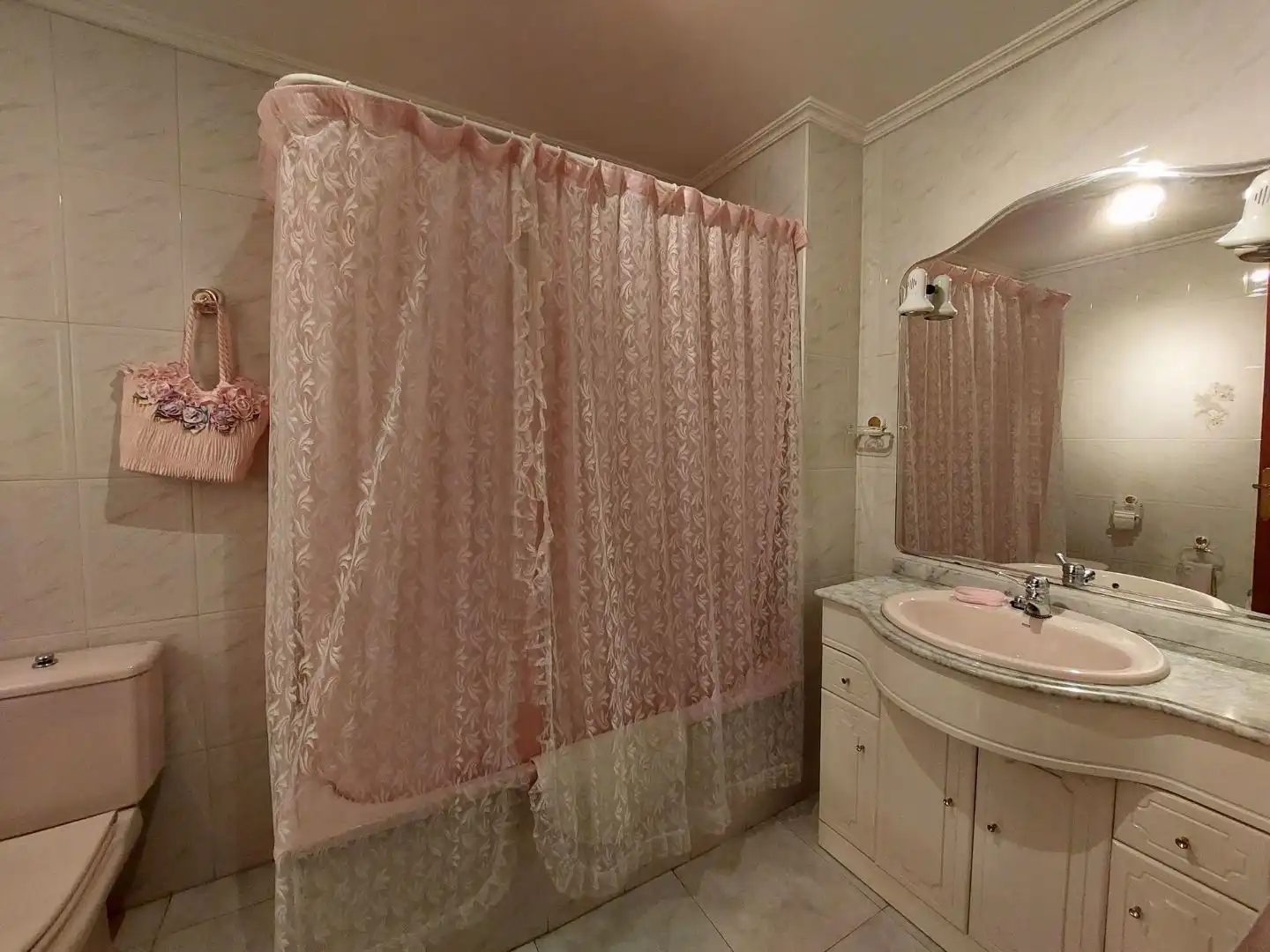 Piso en venta en Calle Moreno, 10, Casco Antiguo Baño de Piso en venta en Zamora Capital con Calefacción, Parquet y Trastero