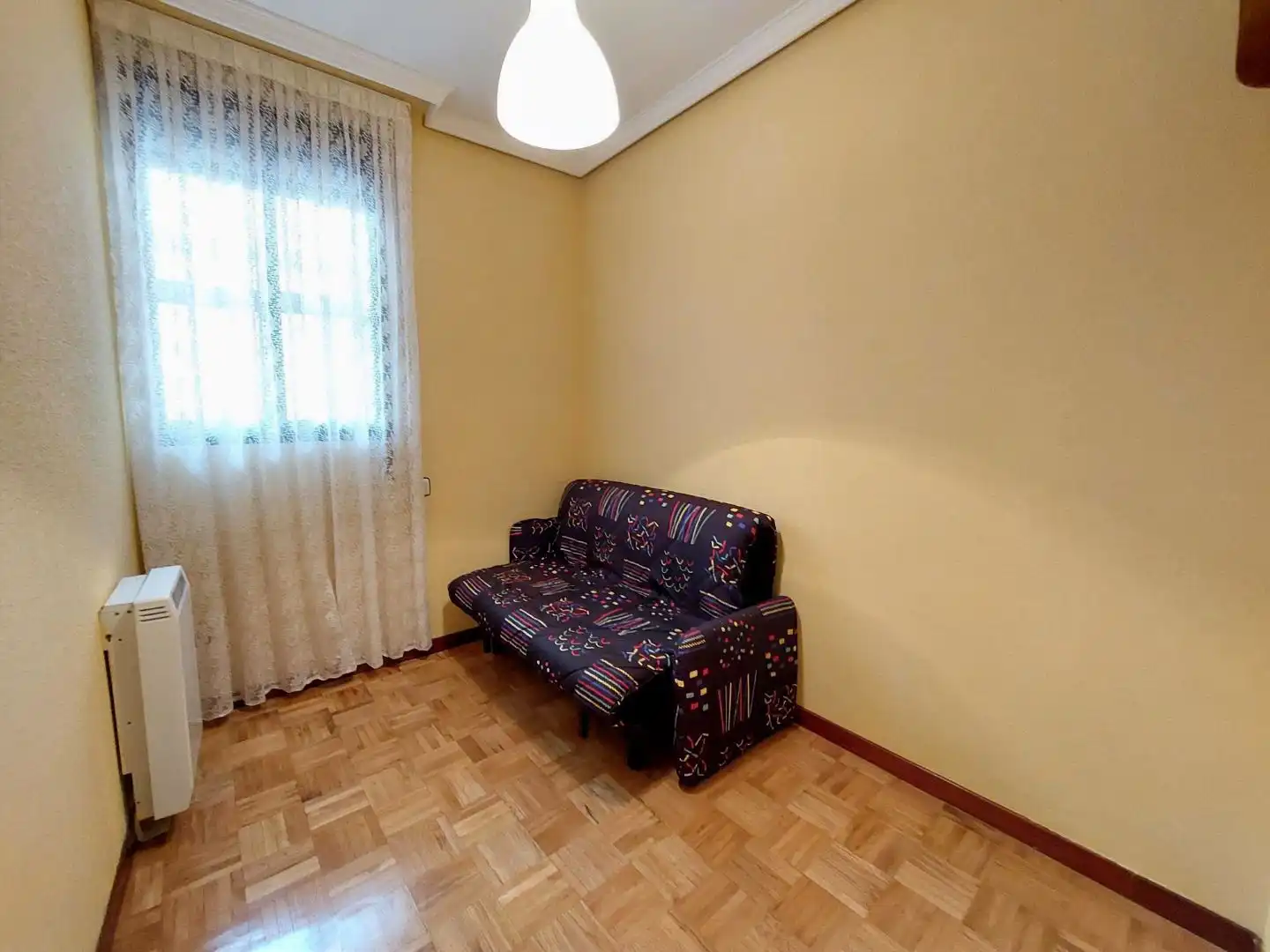 Piso en venta en Calle Moreno, 10, Casco Antiguo Habitación de Piso en venta en Zamora Capital con Calefacción, Parquet y Trastero