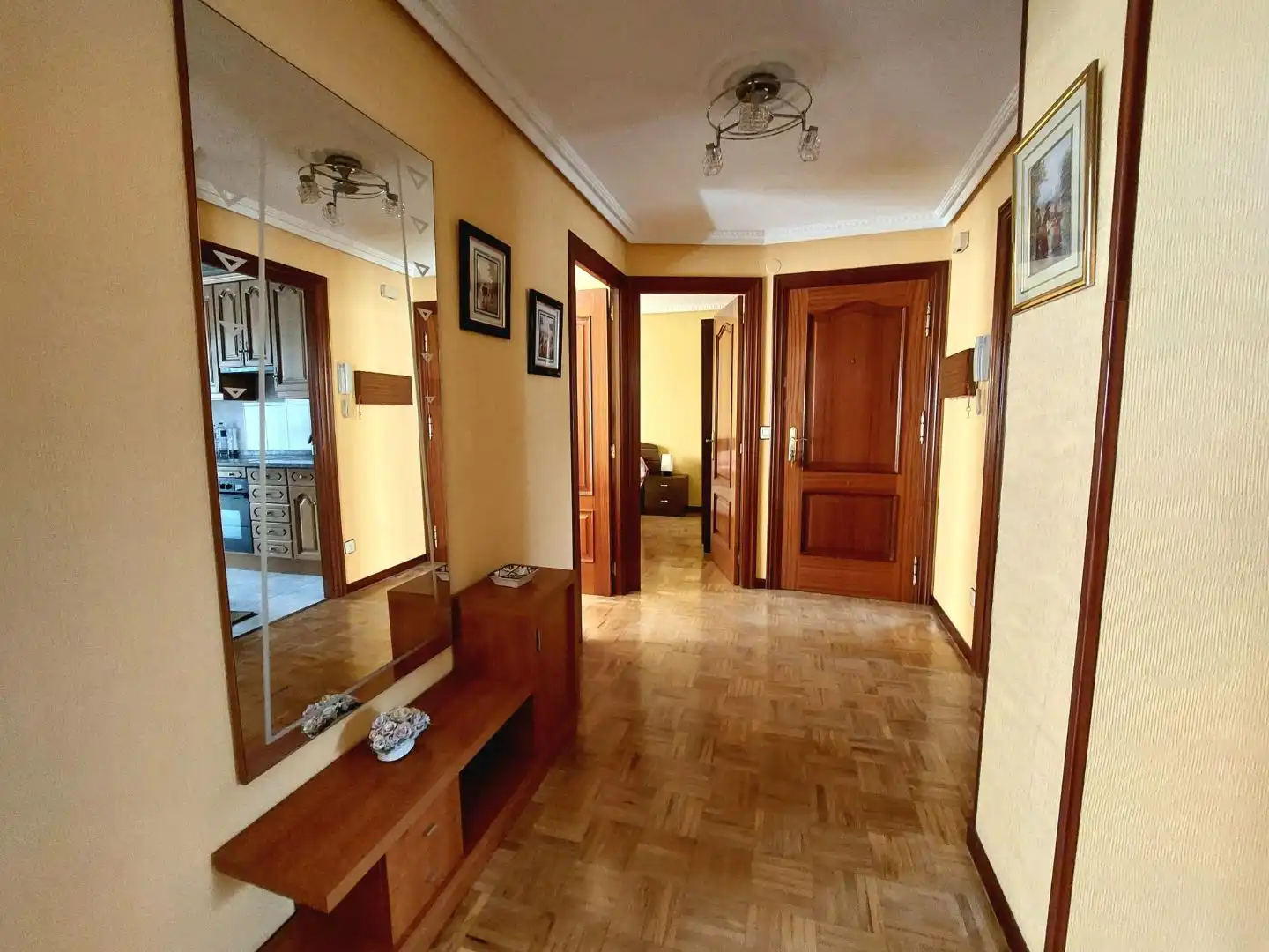 Piso en venta en Calle Moreno, 10, Casco Antiguo Piso en venta en Zamora Capital con Calefacción, Parquet y Trastero