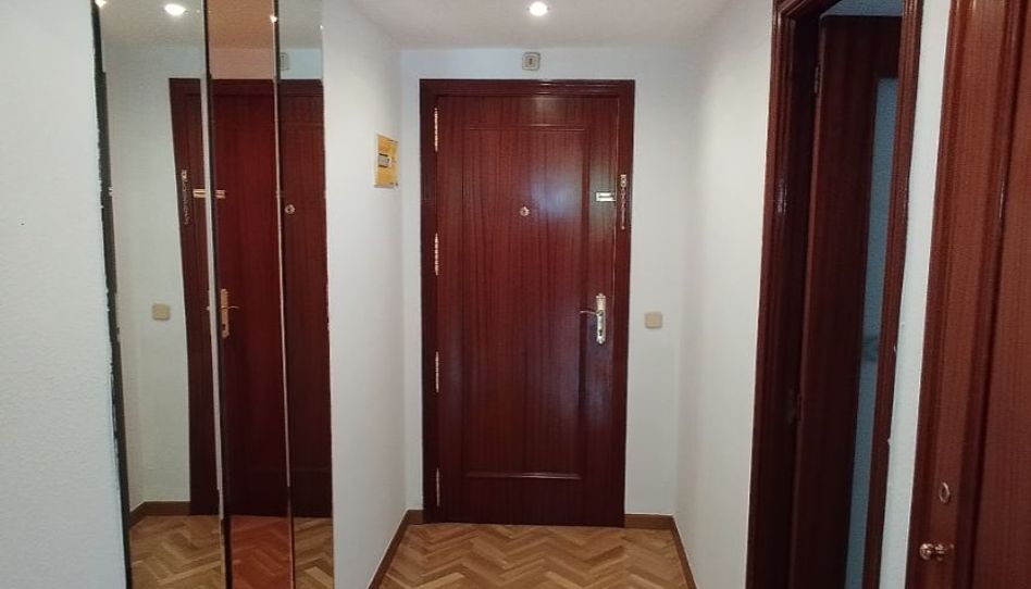 Piso de alquiler en Pasaje Villagarcia de Arosa, 27, Los Arroyos - Imagen 2