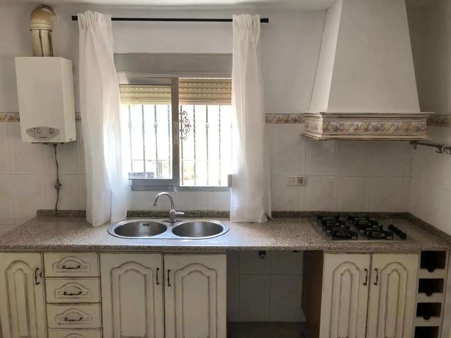 Kitchen of Houses for sale in Córdoba  with Air Conditioner, Heating and Private garden