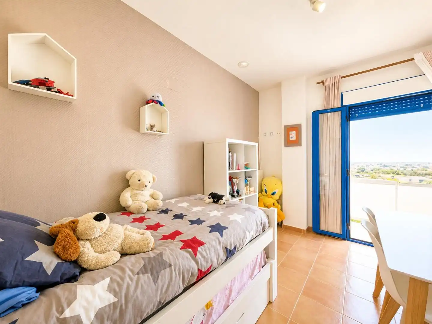 Habitación de Ático en venta en Alicante / Alacant con Aire acondicionado, Terraza y Piscina
