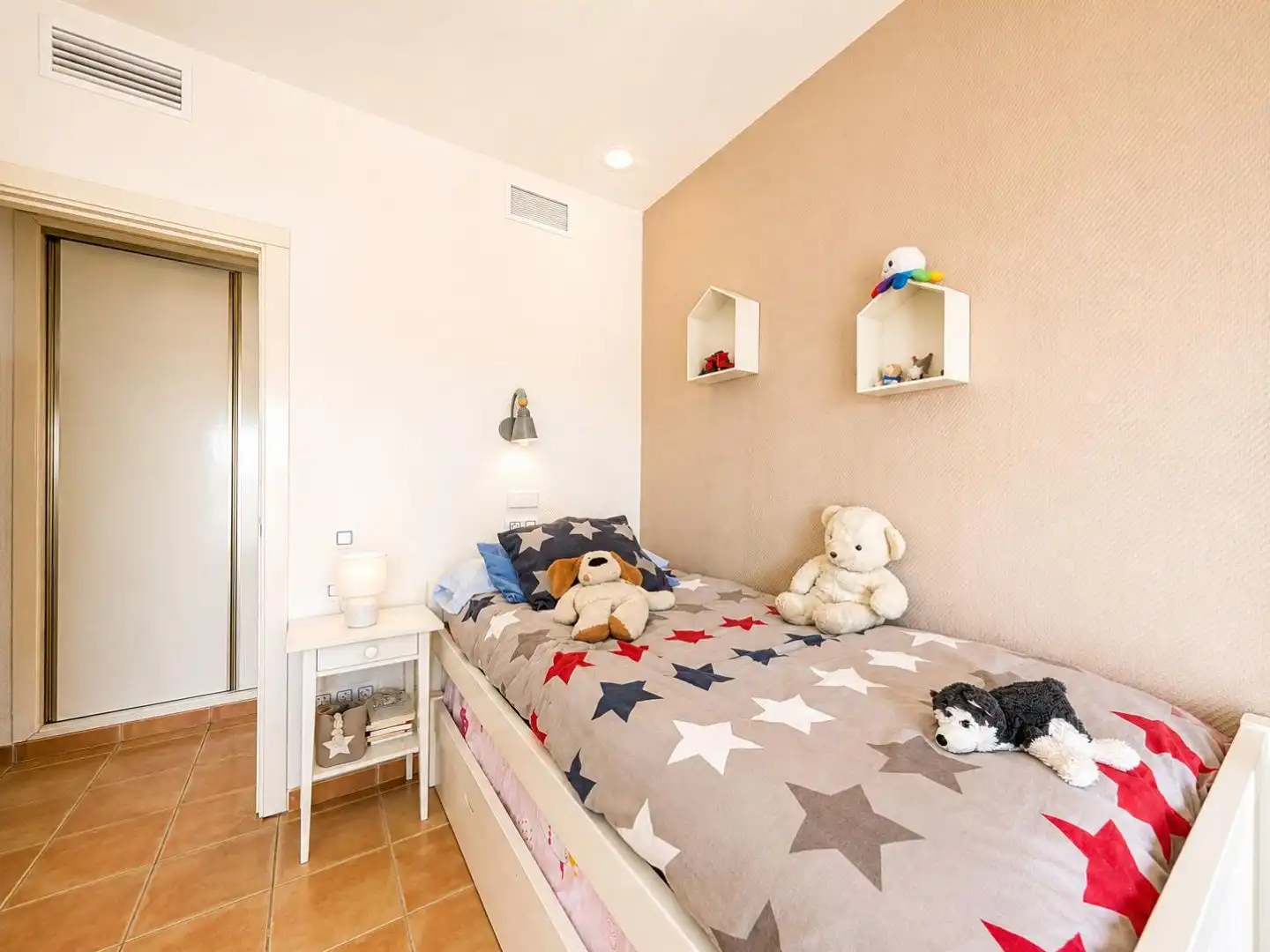 Habitación de Ático en venta en Alicante / Alacant con Aire acondicionado, Terraza y Piscina