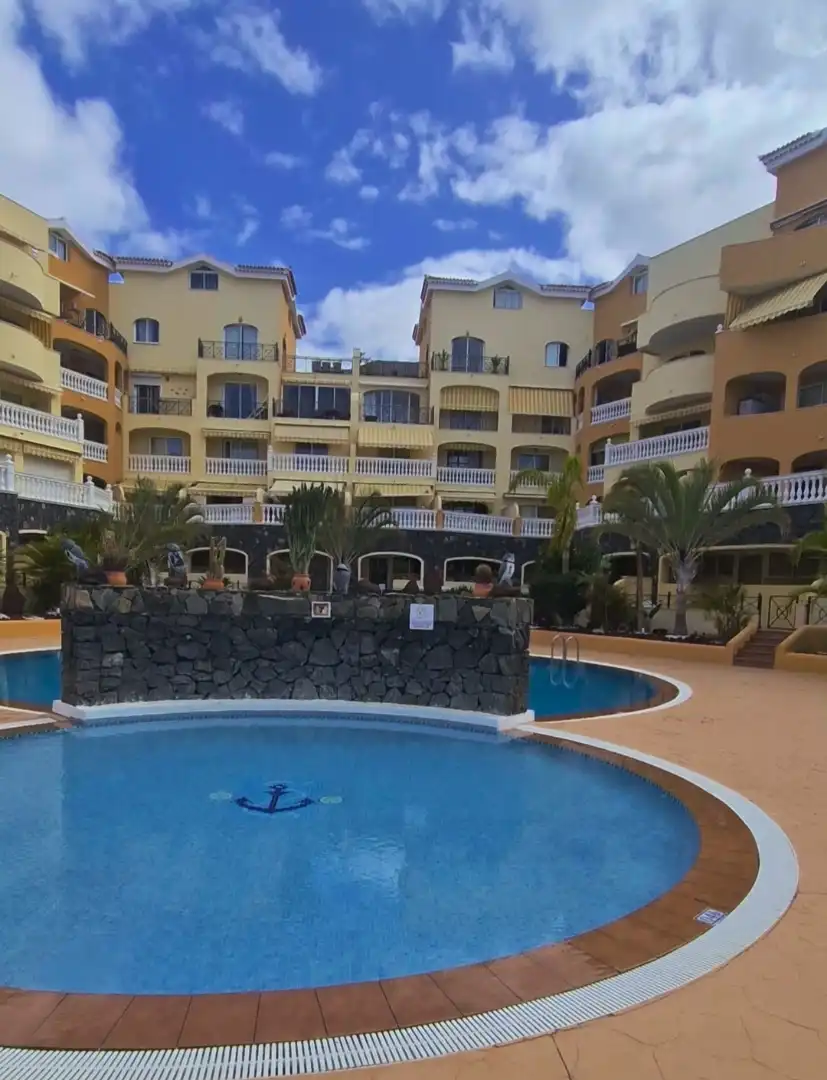 Ático en venta en Avenida Juan Carlos I, 53, Los Cristianos Vista exterior de Ático en venta en Arona con Terraza y Balcón