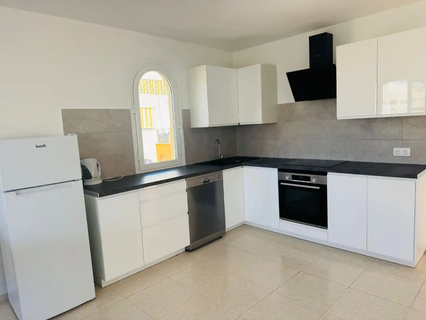 Ático en venta en Avenida Juan Carlos I, 53, Los Cristianos Cocina de Ático en venta en Arona con Terraza y Balcón