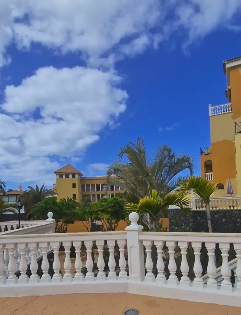 Ático en venta en Avenida Juan Carlos I, 53, Los Cristianos Vista exterior de Ático en venta en Arona con Terraza y Balcón