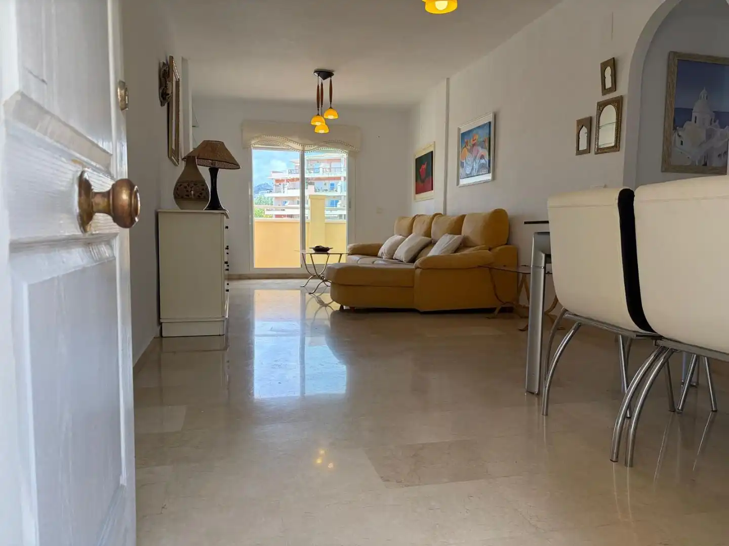 Flat for rent in Calle Ancla, 3, Zona Centro Comercial Torrequebrada Living room of Flat for rent in Benalmádena with Air Conditioner, Terrace and Swimming Pool