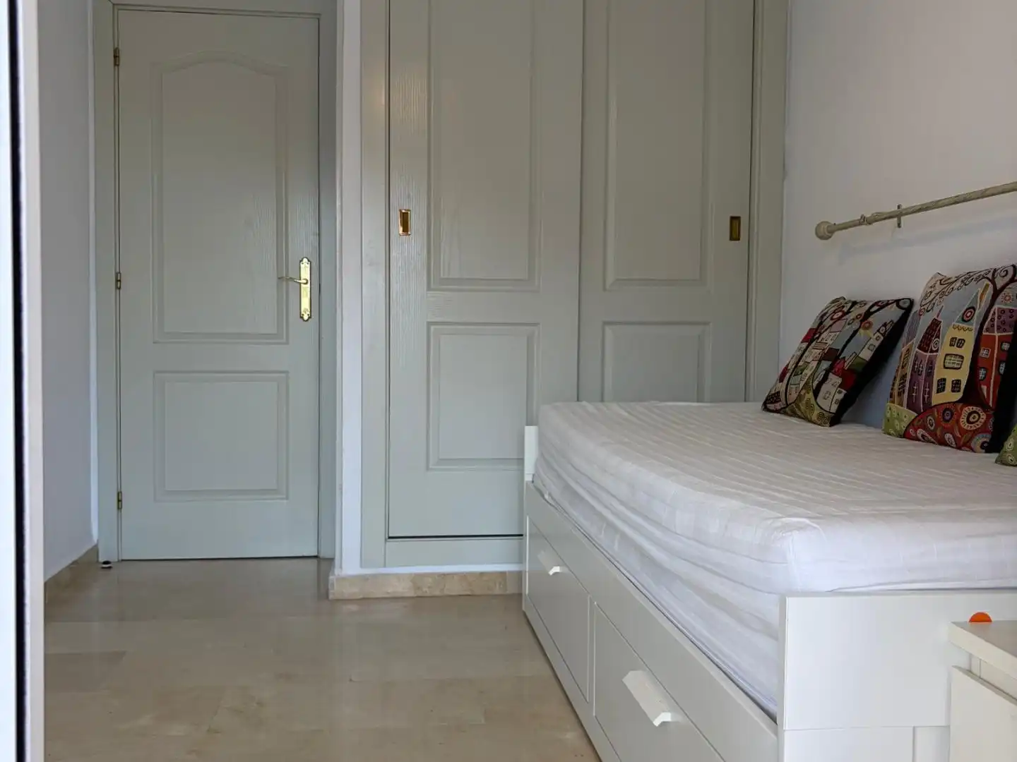Flat for rent in Calle Ancla, 3, Zona Centro Comercial Torrequebrada Bedroom of Flat for rent in Benalmádena with Air Conditioner, Terrace and Swimming Pool
