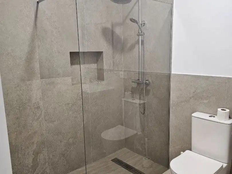 Apartamento de alquiler en Calle el Amantillo, El Golfo Baño de Apartamento de alquiler en Yaiza con Amueblado
