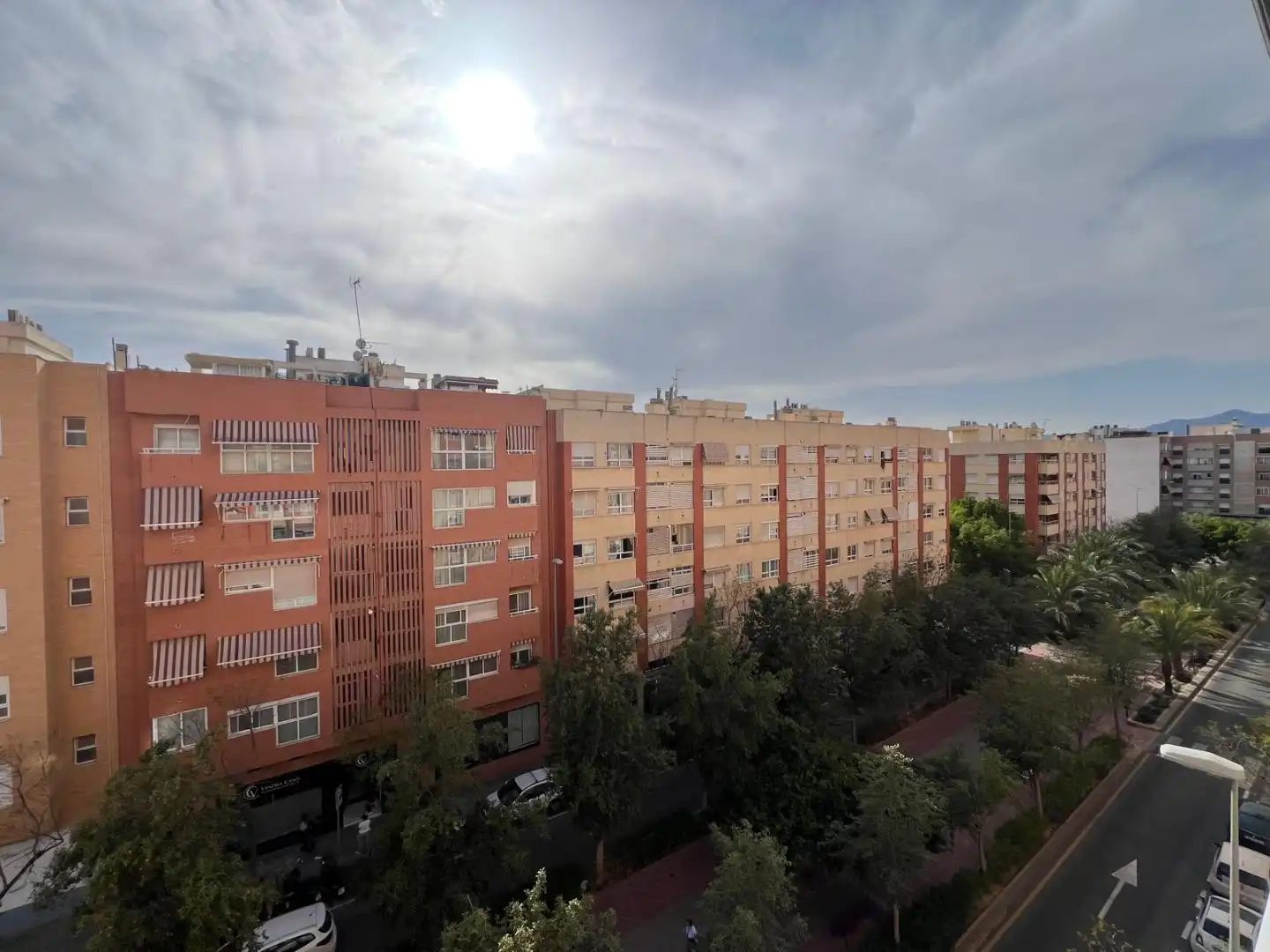 Vista exterior de Pis en venda en Alicante / Alacant amb Aire condicionat, Terrassa i Balcó