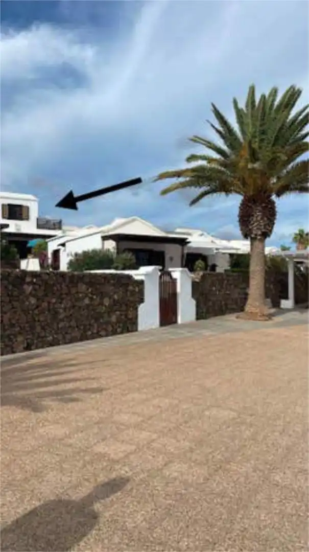 Casa o xalet en venda a Playa Honda Vista exterior de Casa o xalet en venda en San Bartolomé amb Terrassa i Piscina