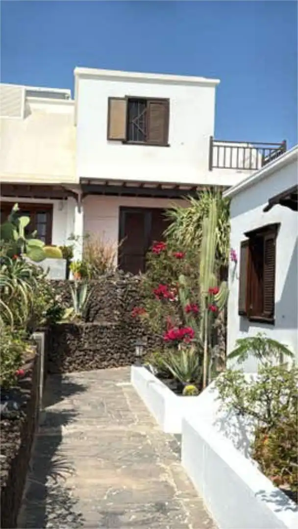 Casa o xalet en venda a Playa Honda Jardí de Casa o xalet en venda en San Bartolomé amb Terrassa i Piscina
