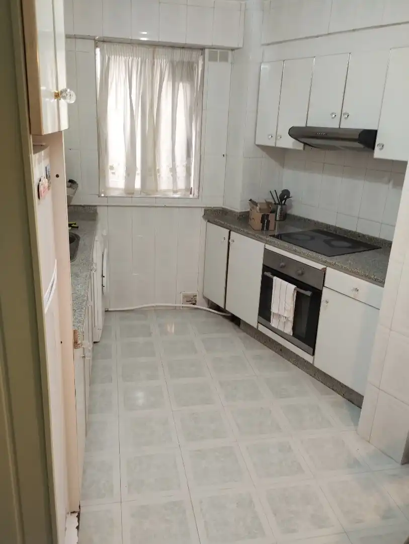 Zimmer in Rúa do Hórreo, 94, Ensanche - Sar