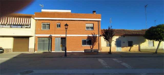 Casa-chalet en Venta en Molacillos
