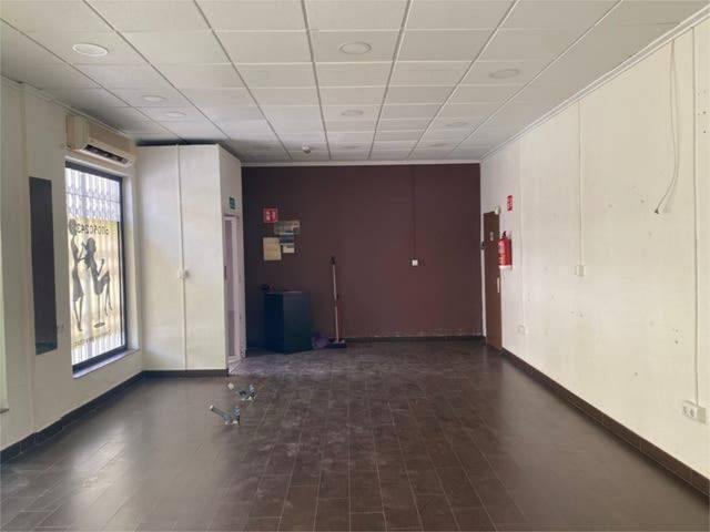 Local comercial en Alquiler en Beniel
