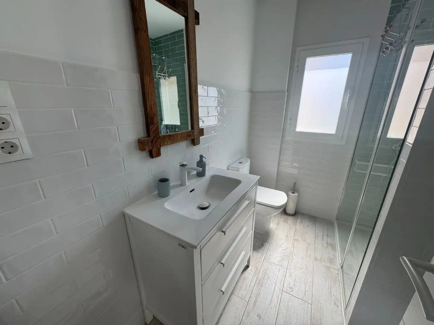 Bathroom of Flat for sale in Villajoyosa / La Vila Joiosa  with Air Conditioner, Furnished and Balcony