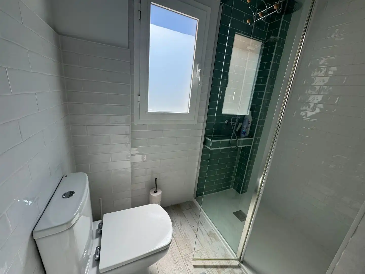 Bathroom of Flat for sale in Villajoyosa / La Vila Joiosa  with Air Conditioner, Furnished and Balcony