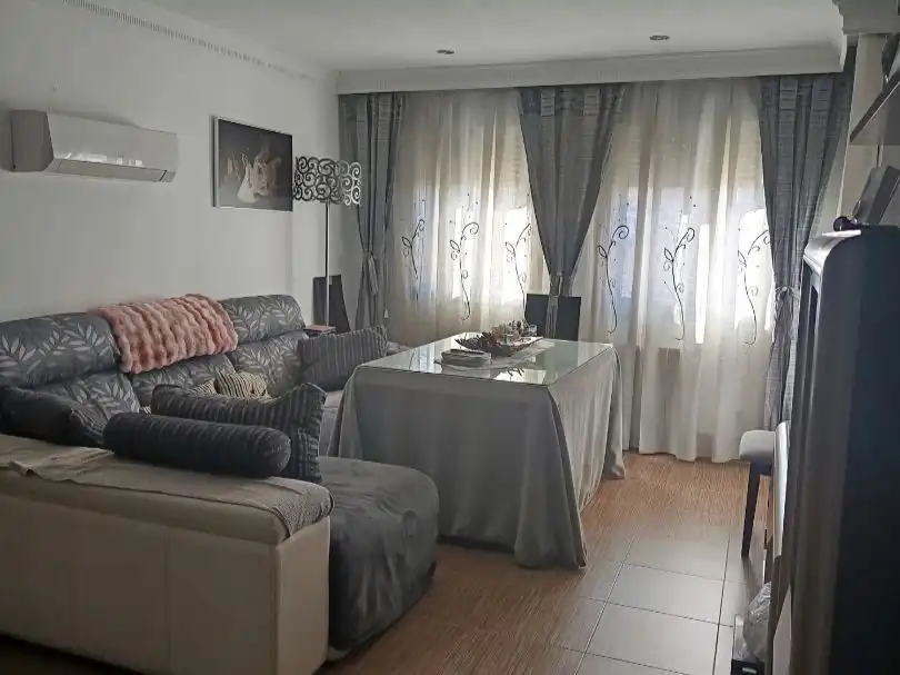 Piso en venta en Avenida de Andalucía, 21, Peal de Becerro Sala de estar de Piso en venta en Peal de Becerro